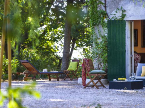 Rustic Mansion in Senigallia with Barbecue, Senigallia